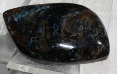 Binghamit und seine steinigen Mitbewohner