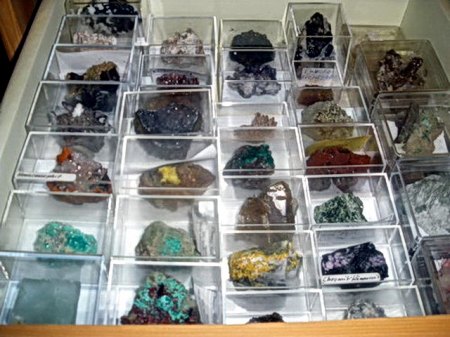 Kleinstufensammlung in SchubladeIMGP0433.jpg