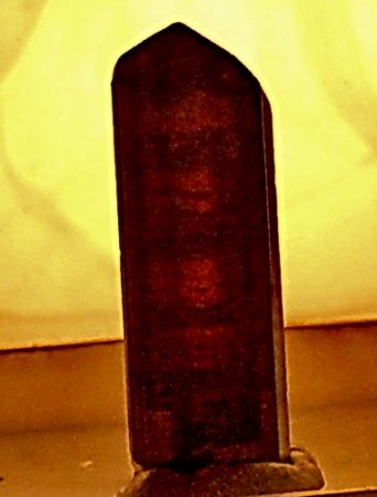 Fluorliddicoatit Madagaskar.JPG
