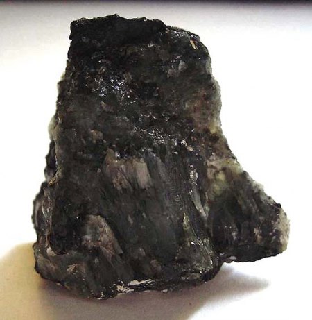 Feldspat_Orthoklas analysiert_Eigenfund 85_Beruwala_Sri Lanka_Peter.jpg