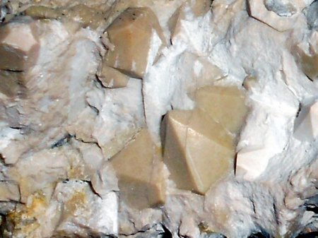Steatit psm. n. Quarz (1)JohanneszecheRSCN9625.JPG