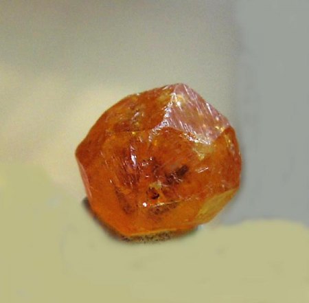 Granat_Spessartin_Sangulungulu Hill_Loliondo_Arusha_Tansania_Peter.jpg