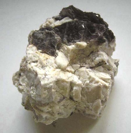 Glimmer_Eigenfund 08_Muskovit_Feldspat_Moltkehütte_Heidelberg_Peter.jpg