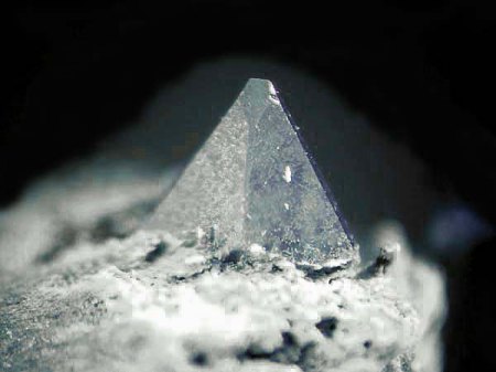 Benitoit_Neptunit_San Benito Gem Mine_Kalifornien_USA_Peter_2.jpg