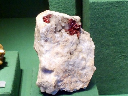Erythrin SchneebergRSCN3802.jpg
