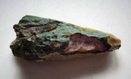Eigenfund_Chalcedon_Karneolachat_Delessit-Chlorit_Fischbachtal_80er_1a_Peter.jpg