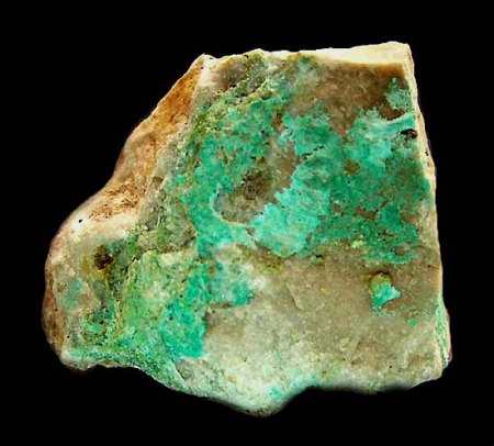 Cu- u. Bi--haltige Mineralgemenge_Pitticit-“Cu”_Kleinstufe_Lesefund_Neubulach_Calw_Schwarzwald_Eigenfund 0995_Peter.jpg
