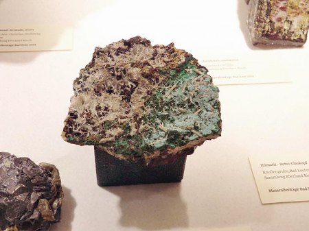 _Bad Ems_Mineralienbörse_Sonderschau Harzer Klassiker_Cerussit u.a._alter Fund_Grube Glücksrad Oberschulenberg_3.5.14_Peter.JPG