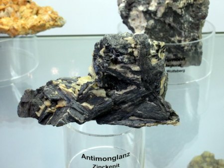 Antimonit,Zinckenit Wolfsberg.JPG