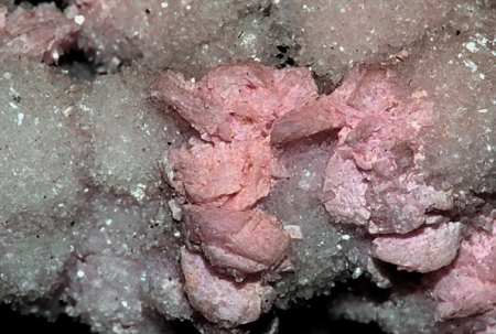Baryt,Calcitkristalle (3).jpg