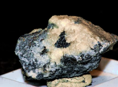 Antimonit, Tafgout- (2).jpg