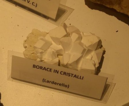 Borax - Larderello.jpg