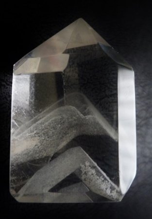 Bergkristall Phantomquarz ca 40x25mm.JPG