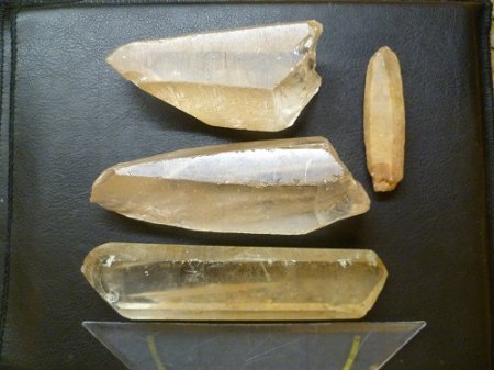 Bergkristalle aus der Schweiz.JPG