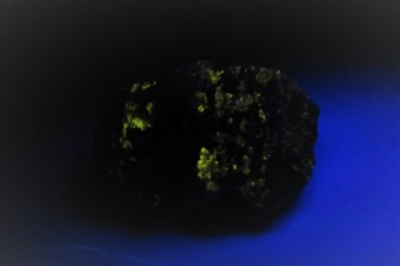 Unbekannt UV-KW gelbgrün Schlaggenwald (2).JPG