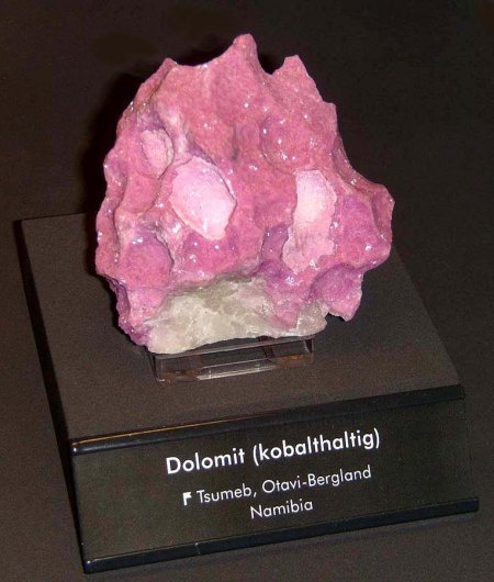 _terra mineralia_Dolomit kobalthaltig 1_Tsumeb_Namibia_Peter_16.10.10.JPG