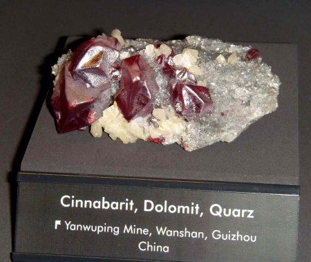 _terra mineralia_Cinnabarit Dolomit Quarz_Guizhou_China_Peter_16.10.10.JPG