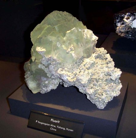 _terra mineralia_Fluorit_Yizhang_Hunan_China_Peter_16.10.10.JPG