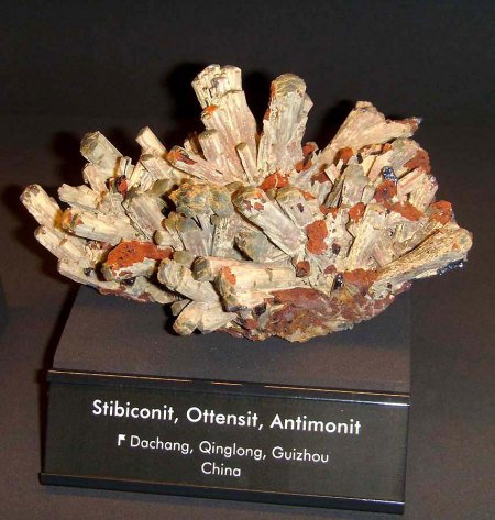_terra mineralia_Stibiconit Ottensit Antimonit_Guizhou_China_Peter_16.10.10.JPG