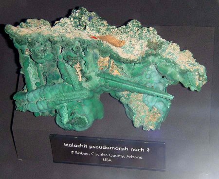 _terra mineralia_Malachit pseudomorph n. unbekannt_Bisbee_Cochise Co._Arizona_USA_Peter_16.10.10.JPG