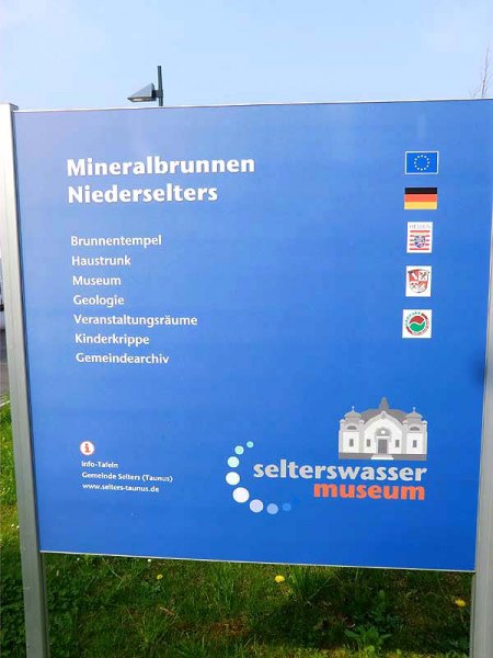 _Niederselters_Winterholz_Exkursion 12.4.14_Peter_Seltersmuseum_Tafel MiIneralbrunnen_3.JPG